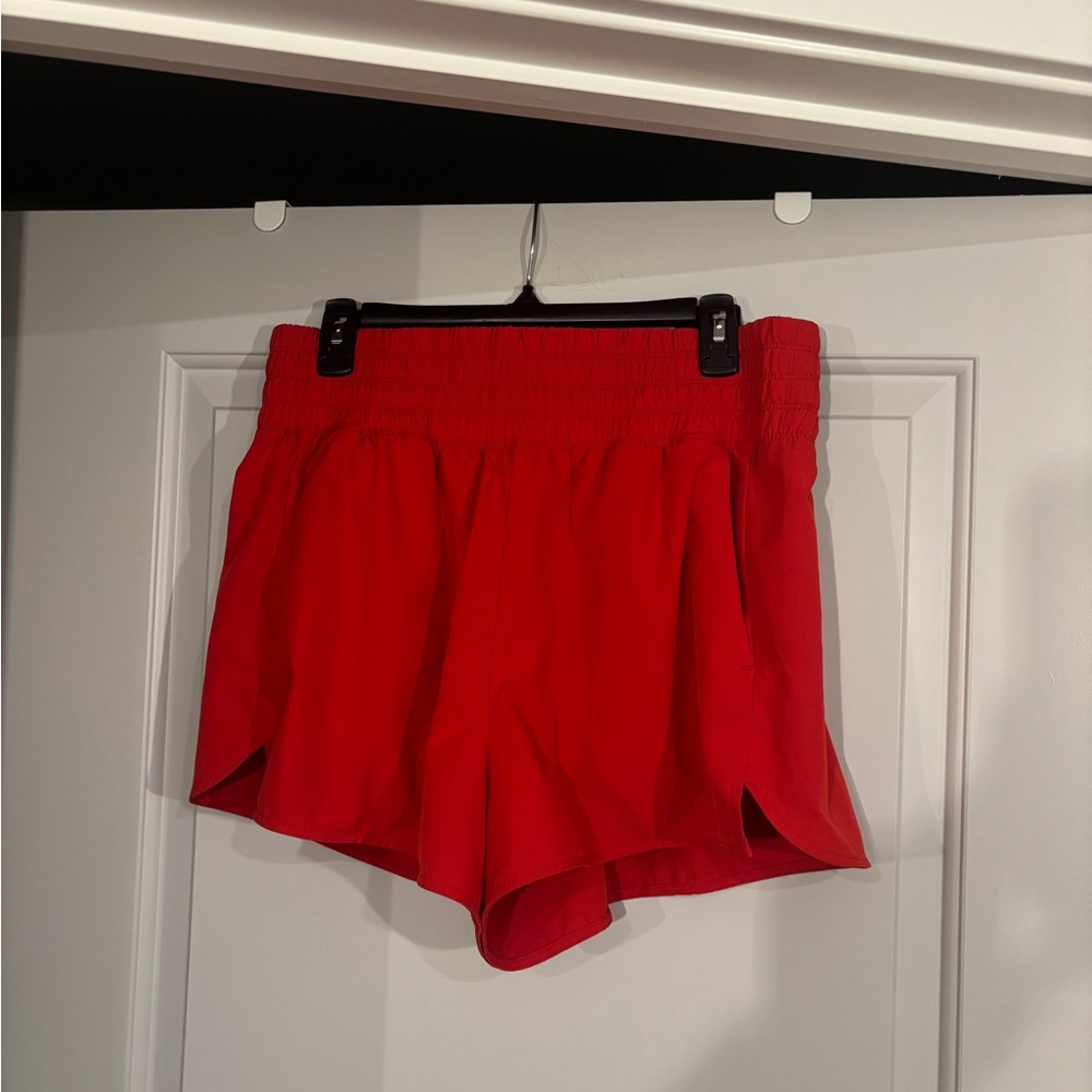 Old Navy extra high-waisted crinkle run shorts - red
